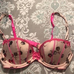 Victoria’s Secret Sexy Little Things bra. Size 32C